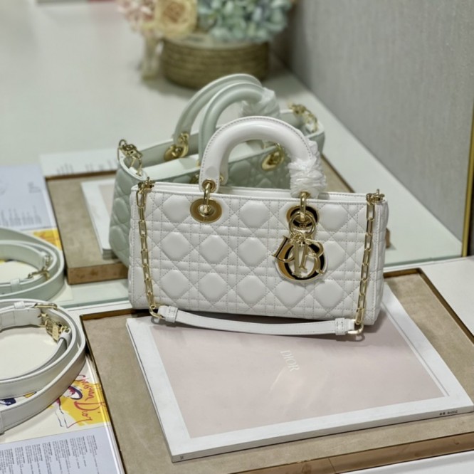 Dior バッグ《LADY D-JOY》ラテカラー Cannage ラム DHL