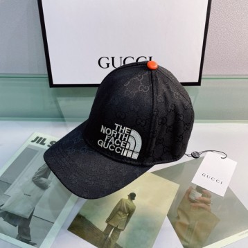 The North Face x Gucci野球帽