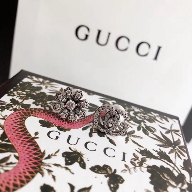 【GUCCIグッチ】ダブルG イヤリング