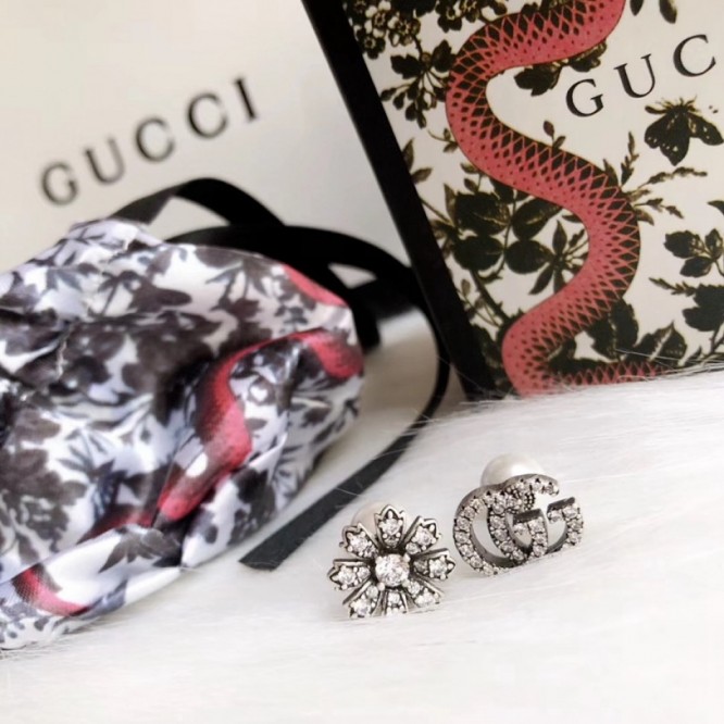 【GUCCIグッチ】ダブルG イヤリング