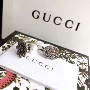 【GUCCIグッチ】ダブルG イヤリング