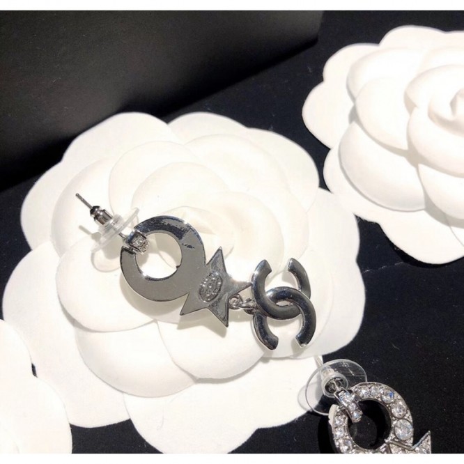 Chanel・ シャネルスタッドピアス イヤリング