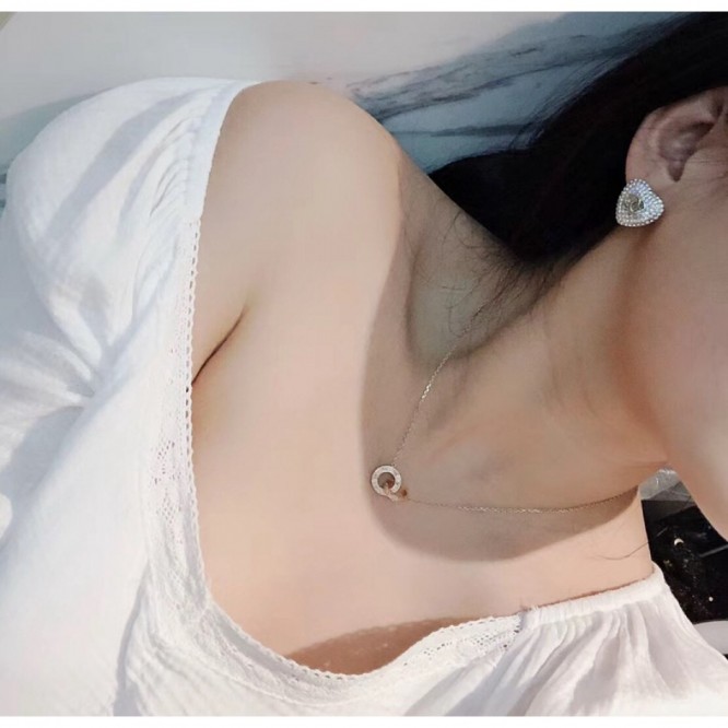 Chanel・ シャネルスタッドピアス イヤリング