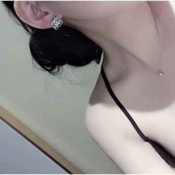 Chanel・ シャネルスタッドピアス イヤリング