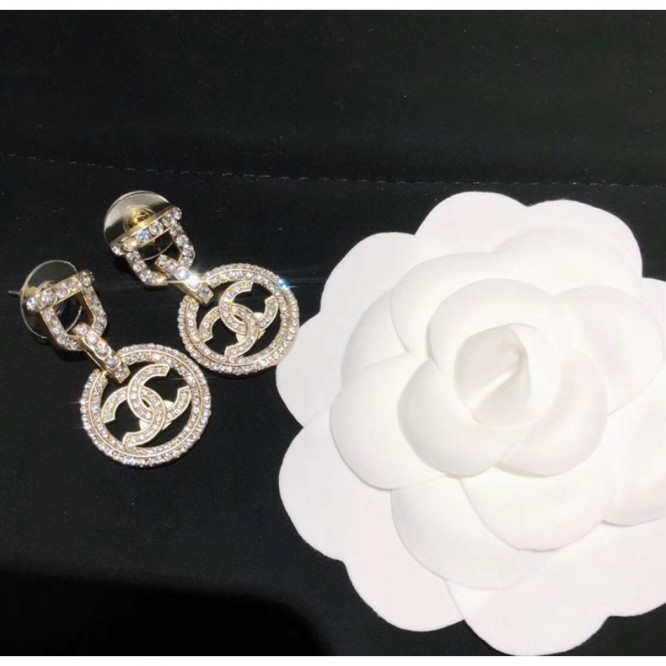 Chanel・ シャネルスタッドピアス イヤリング