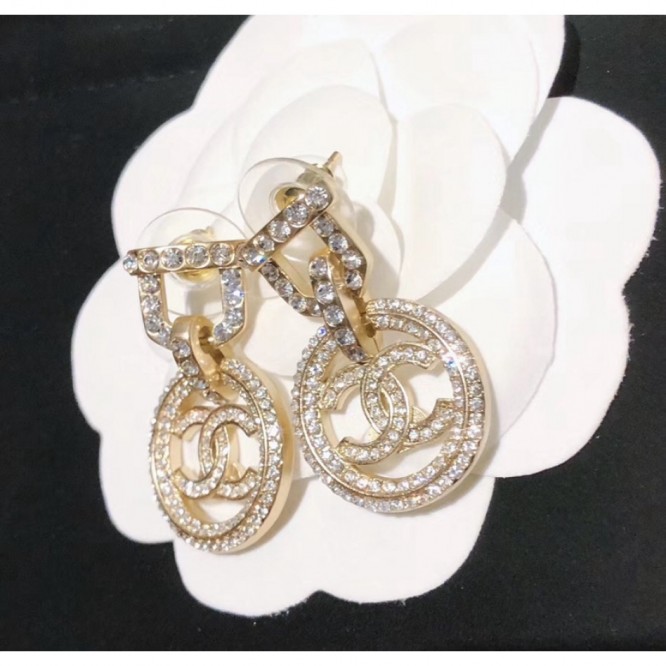 Chanel・ シャネルスタッドピアス イヤリング