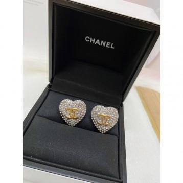 Chanel・ シャネルスタッドピアス イヤリング