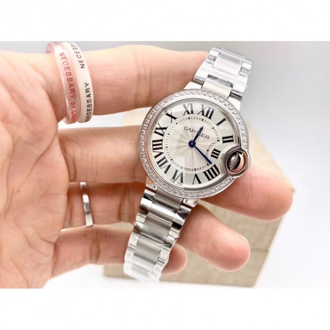 CARTIER レディースウォッチ タンクアメリカンウォッチ ミニウォッチ、クォーツムーブメント、ダイヤモンド、レザーストラップ Cartier059