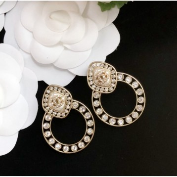 Chanel・ シャネルスタッドピアス イヤリング