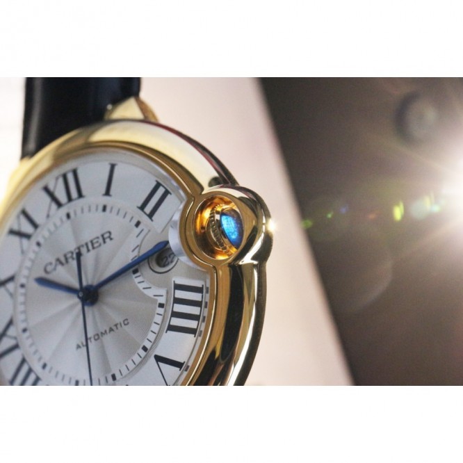 CARTIER レディースウォッチ タンクアメリカンウォッチ ミニウォッチ、クォーツムーブメント、ダイヤモンド、レザーストラップ Cartier051