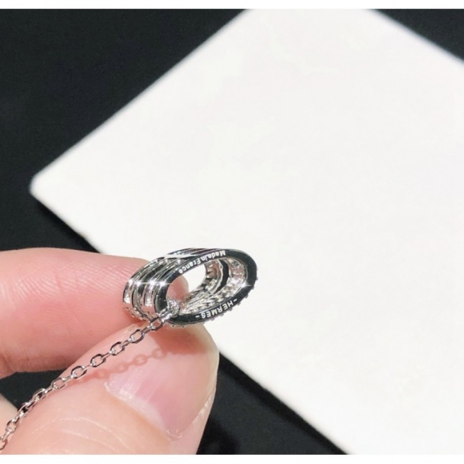 Hermes エルメス ・ネックレス