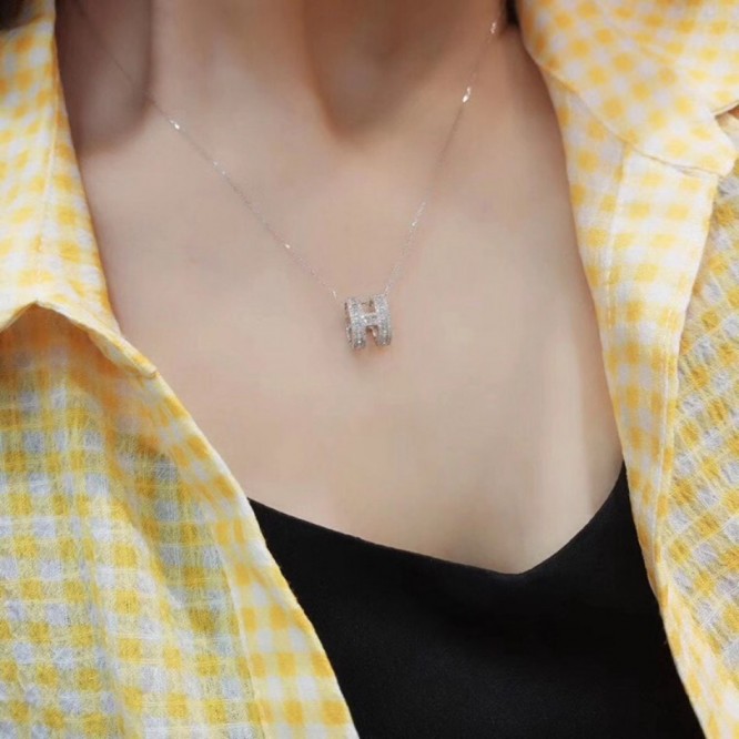Hermes エルメス ・ネックレス