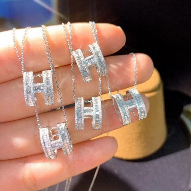 Hermes エルメス ・ネックレス