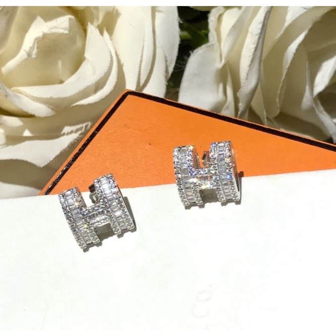 Hermes エルメス ・スタッドピアス イヤリング
