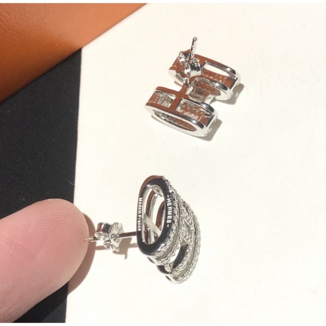 Hermes エルメス ・スタッドピアス イヤリング