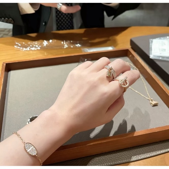 Hermes エルメス ・リング