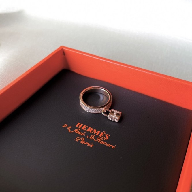 Hermes エルメス ・リング