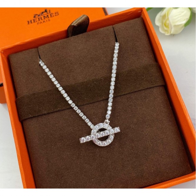 Hermes エルメス ・ネックレス