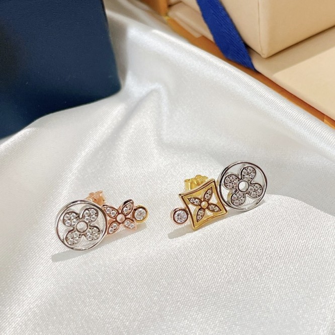 Louis Vuittonルイ ・スタッドピアス イヤリング