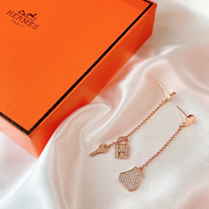 Hermes エルメス ・スタッドピアス イヤリング
