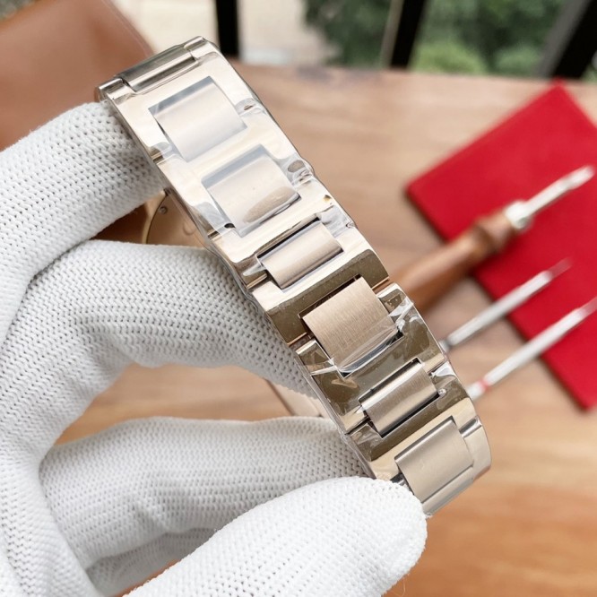 CARTIER BallonBleu バロンブルードゥカルティエ サントス-デュモン ウォッチの女性の腕時計