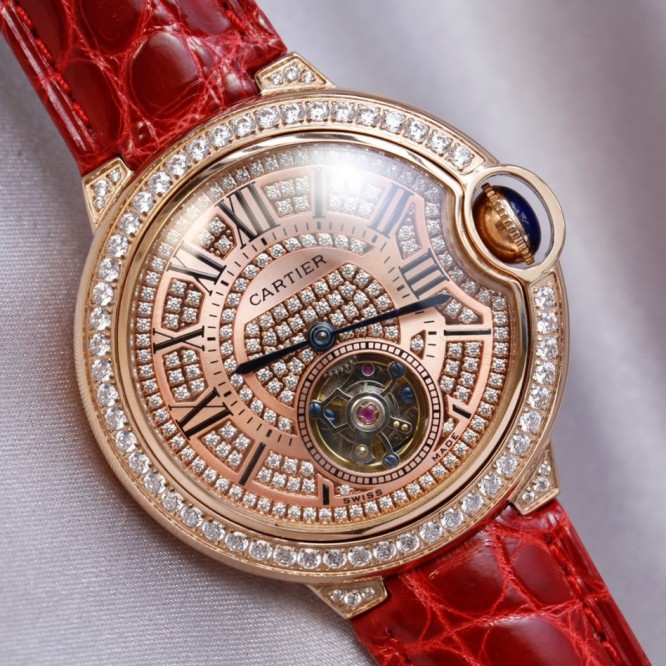 CARTIER BallonBleu バロンブルードゥカルティエ サントス-デュモン ウォッチの女性の腕時計