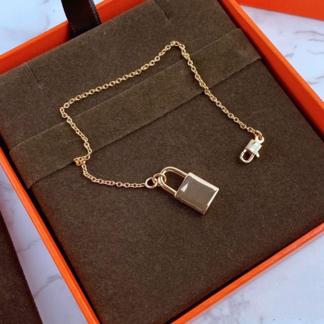 Hermes エルメス ・ブレスレット     
