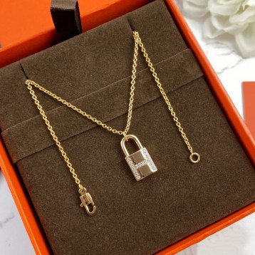 Hermes エルメス ・ネックレス