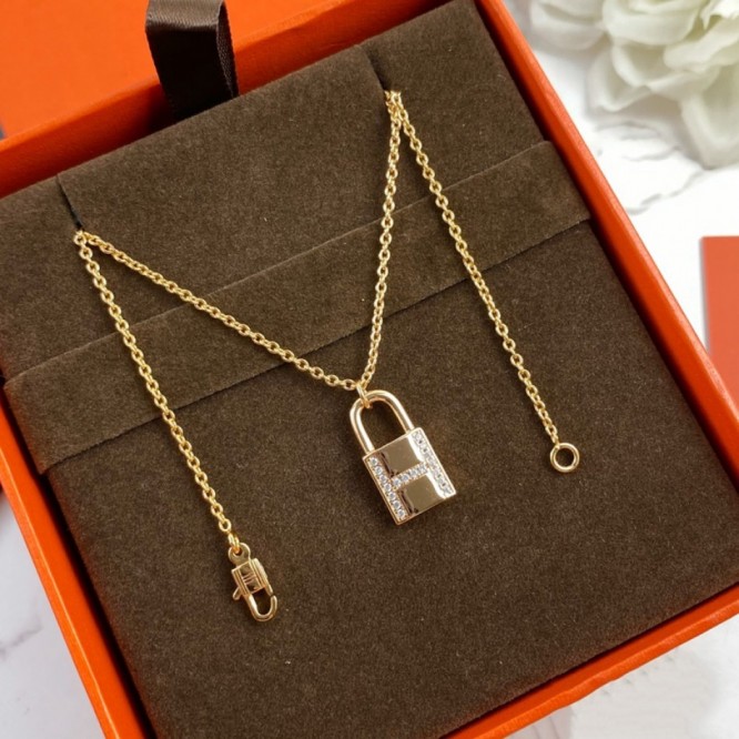 Hermes エルメス ・ネックレス