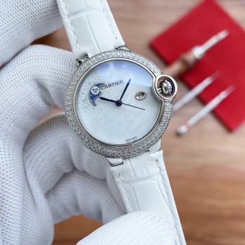 CARTIER BallonBleu バロンブルードゥカルティエ サントス-デュモン ウォッチの女性の腕時計