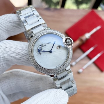 CARTIER BallonBleu バロンブルードゥカルティエ サントス-デュモン ウォッチの女性の腕時計