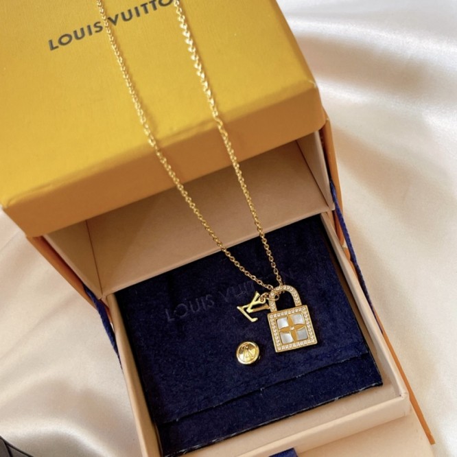 Louis Vuittonルイ ・ネックレス