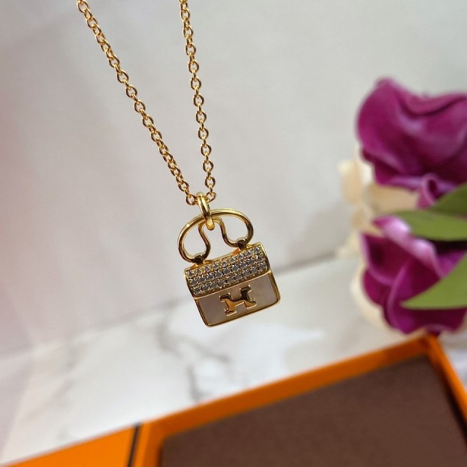 Hermes エルメス ・ネックレス
