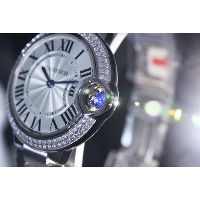 CARTIER BallonBleu バロンブルードゥカルティエ サントス-デュモン ウォッチの女性の腕時計