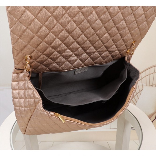 Chanel シャネル 大きなクラシックなハンドバッグ