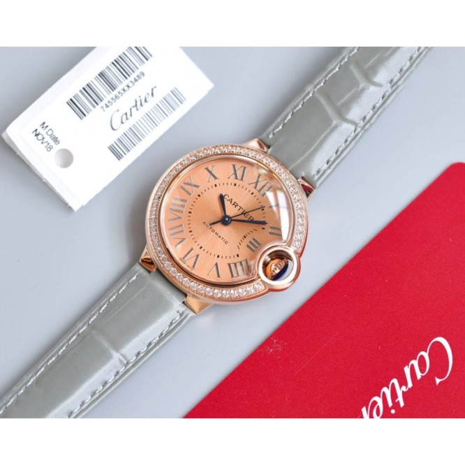 CARTIER バロンブルードゥカルティエ サントス-デュモン ウォッチの女性の腕時計