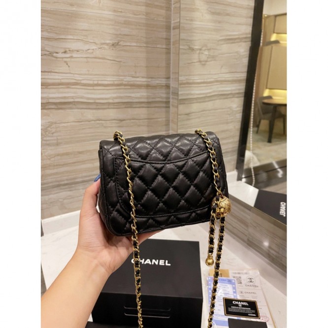 Chanel シャネル なクラシックなハンドバッグ