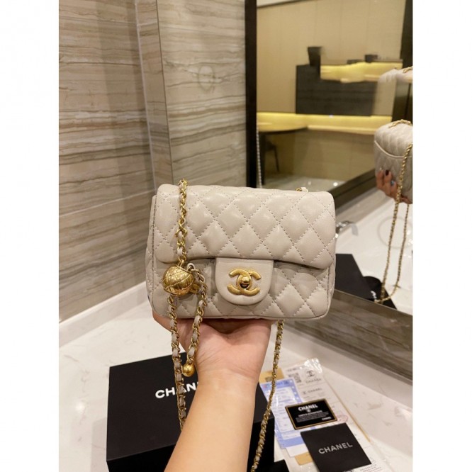 Chanel シャネル なクラシックなハンドバッグ