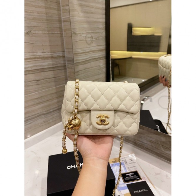 Chanel シャネル なクラシックなハンドバッグ