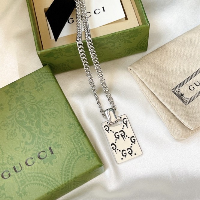 GUCCI ネックレス シルバー ユニセックス