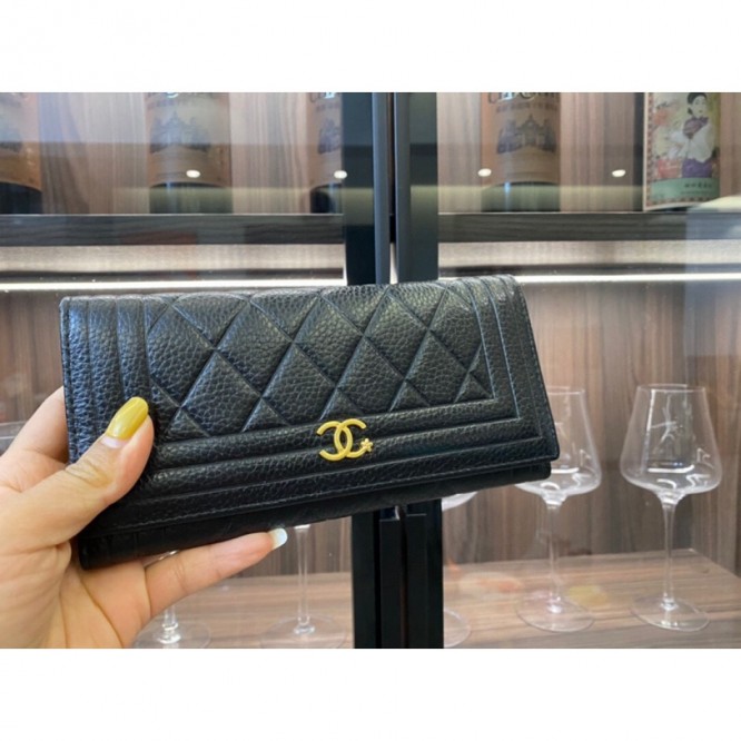 ChaneL・レザー コンチネンタルウォレット 財布 折財布