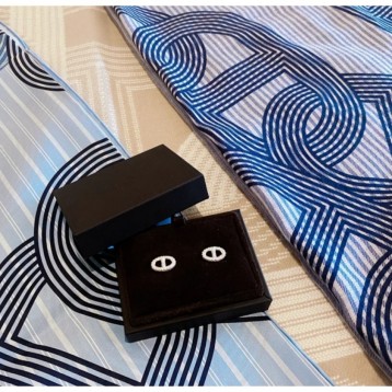 Hermes エルメス ・スタッドピアス イヤリング