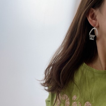 Chanel・ シャネルスタッドピアス イヤリング