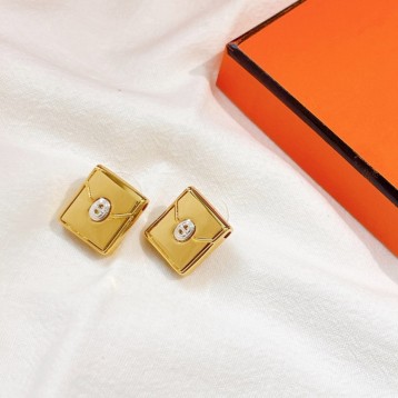Hermes エルメス ・スタッドピアス イヤリング