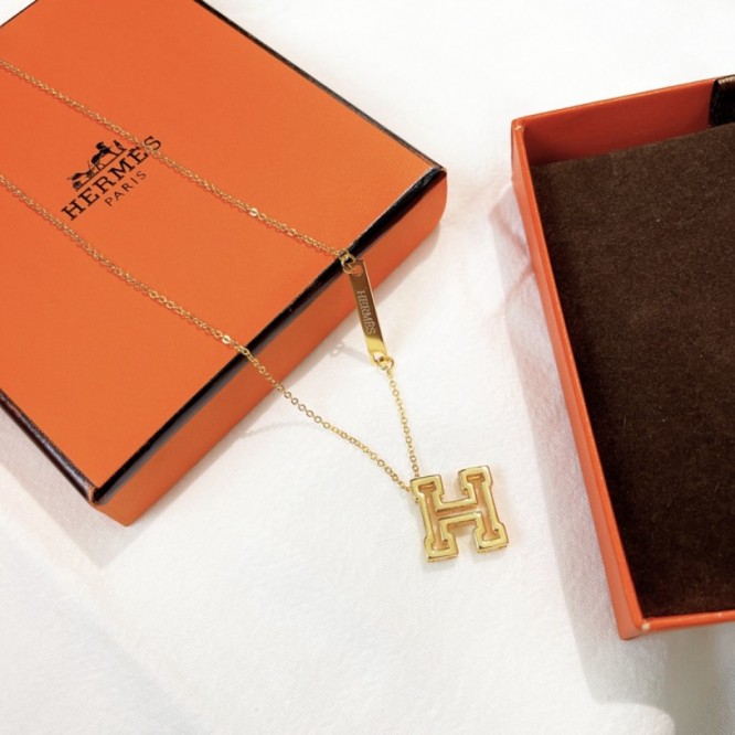 Hermes エルメス ・ネックレス