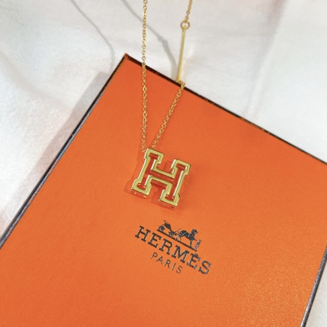 Hermes エルメス ・ネックレス