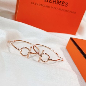 Hermes エルメス ・スタッドピアス イヤリング