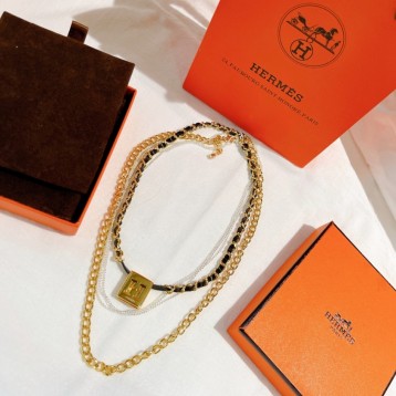 Hermes エルメス ・ネックレス