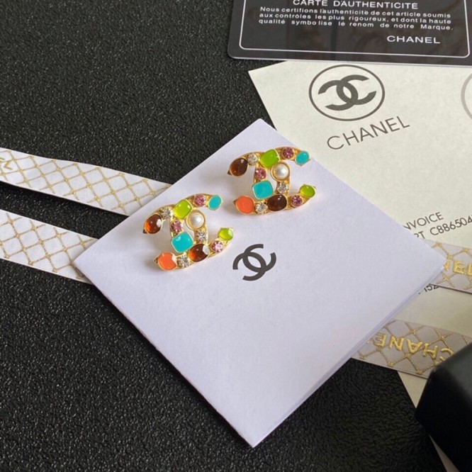 Chanel・ シャネルスタッドピアス イヤリング