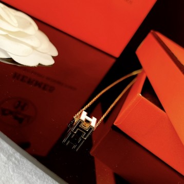 Hermes エルメス ・ネックレス Hermes エルメス ・ネックレス